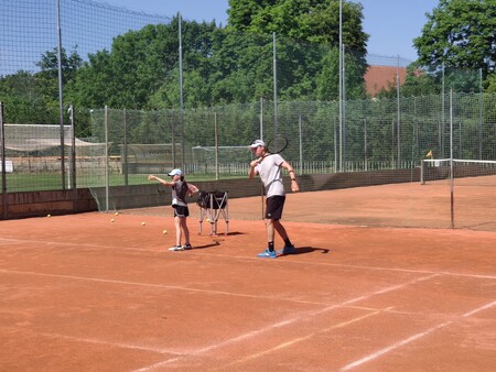 Baby tenis trénink